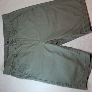 DKNY Men's Shorts Size 31